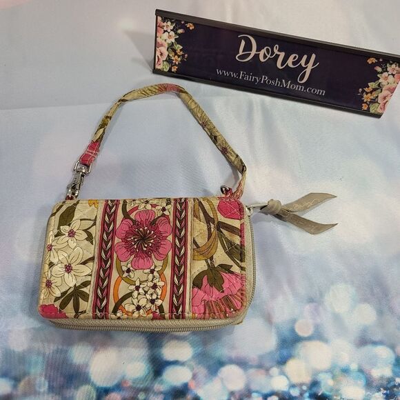 Vera Bradley Wallet / Wristlet / Clutch in Tea Party Print - Picture 2 of 15